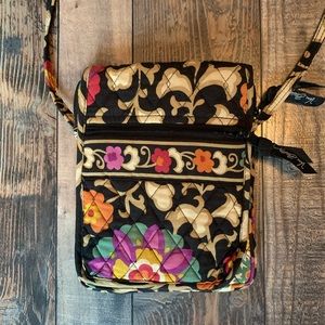 Small Vera Bradley crossbody (thin strap)